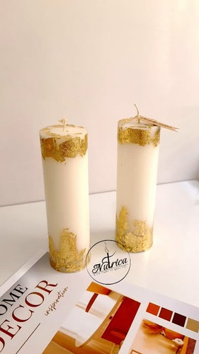 شمع استوانهای طرح طلاکوب